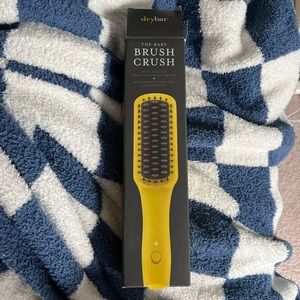 drybar The baby brush crush